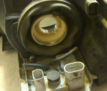 Load image into Gallery viewer, 2 LED H7 CAN bus ready Headlight Bulbs for E46 BMW 3 Series + LED bulb Holders