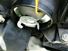 Load image into Gallery viewer, VW Passat B5/B5.5 H7 LED Headlight Bulb Holders Adaptors retainer clips
